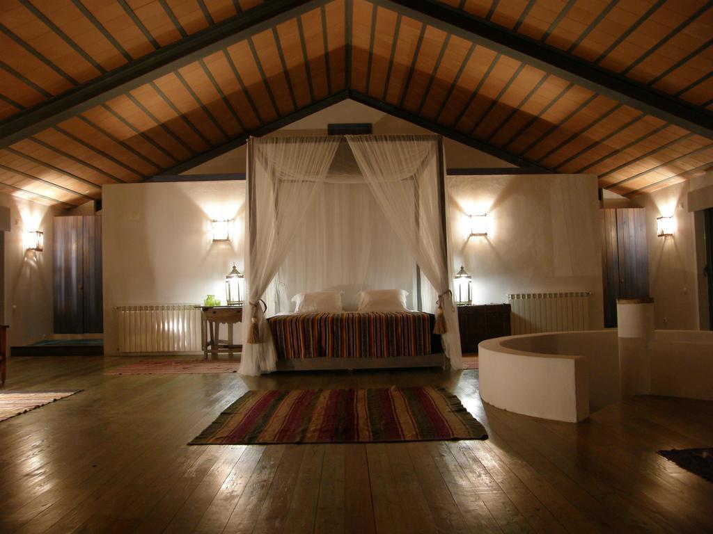 Hostal Casa Da Ermida De Santa Catarina Santa Eulália Habitación foto